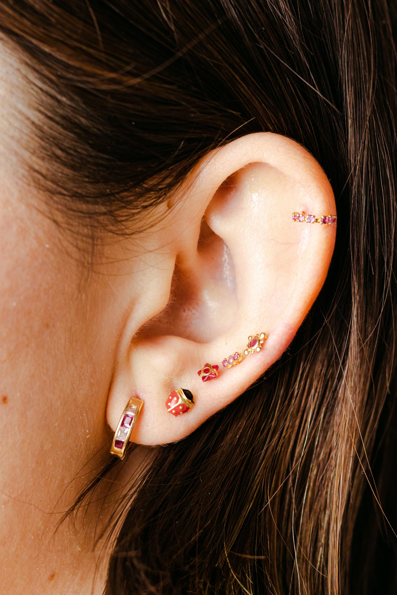 Broquel Catarina oro 10k par