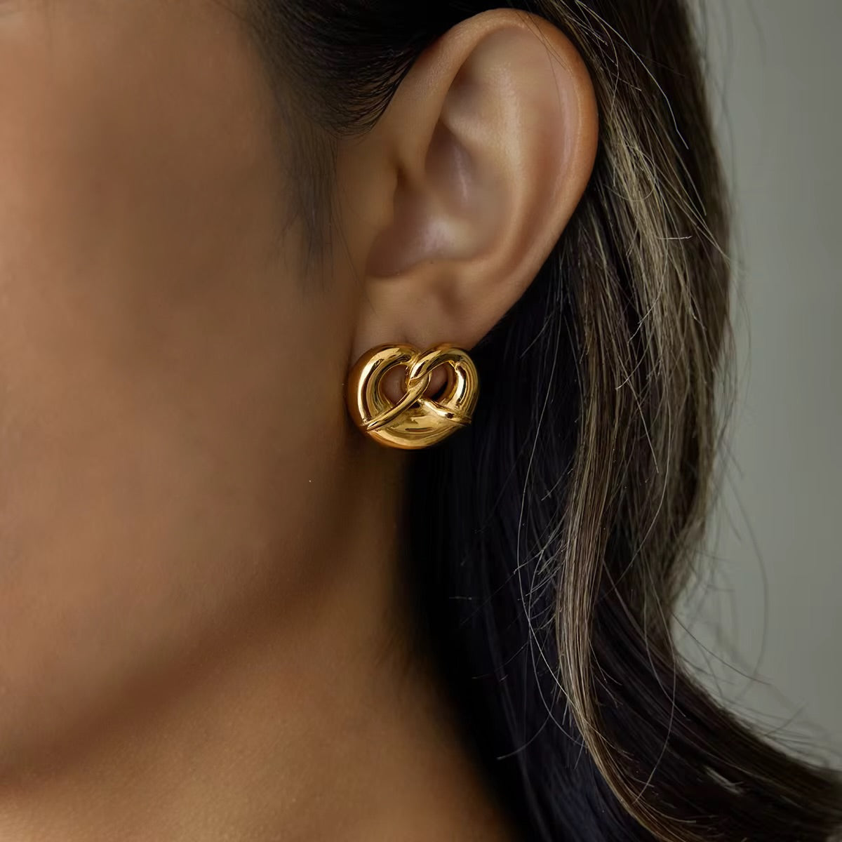 Aretes pretzel