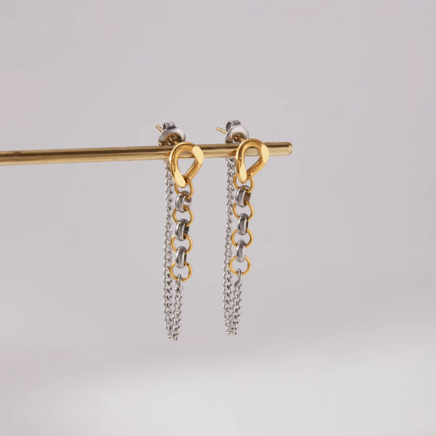 Aretes largos con cadena bitono