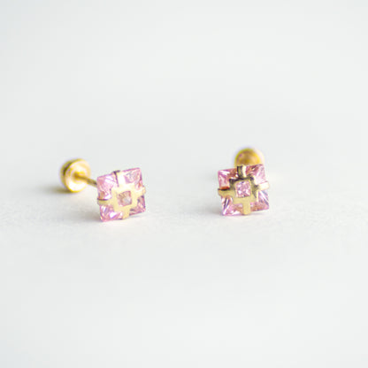 Broquel Cuadro con Zirconia oro 10k