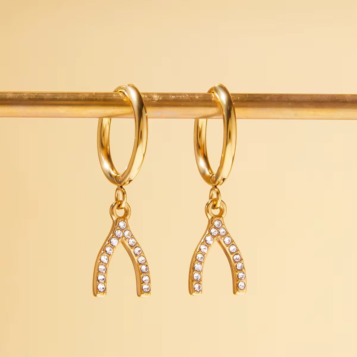 Huggies huesito de la suerte con circonias