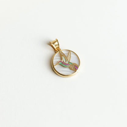 Cadena de oro con dije colibri